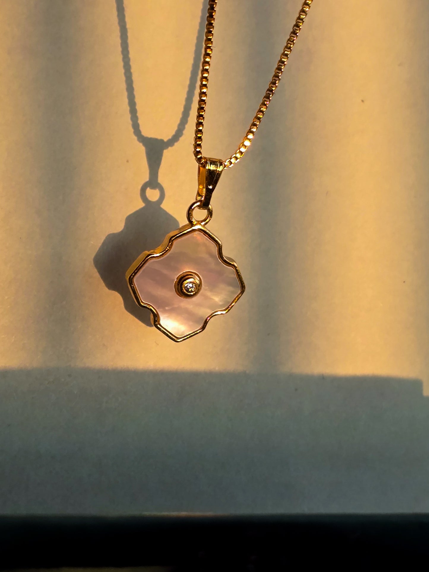 Mother of Pearls Necklace | Gold Plated