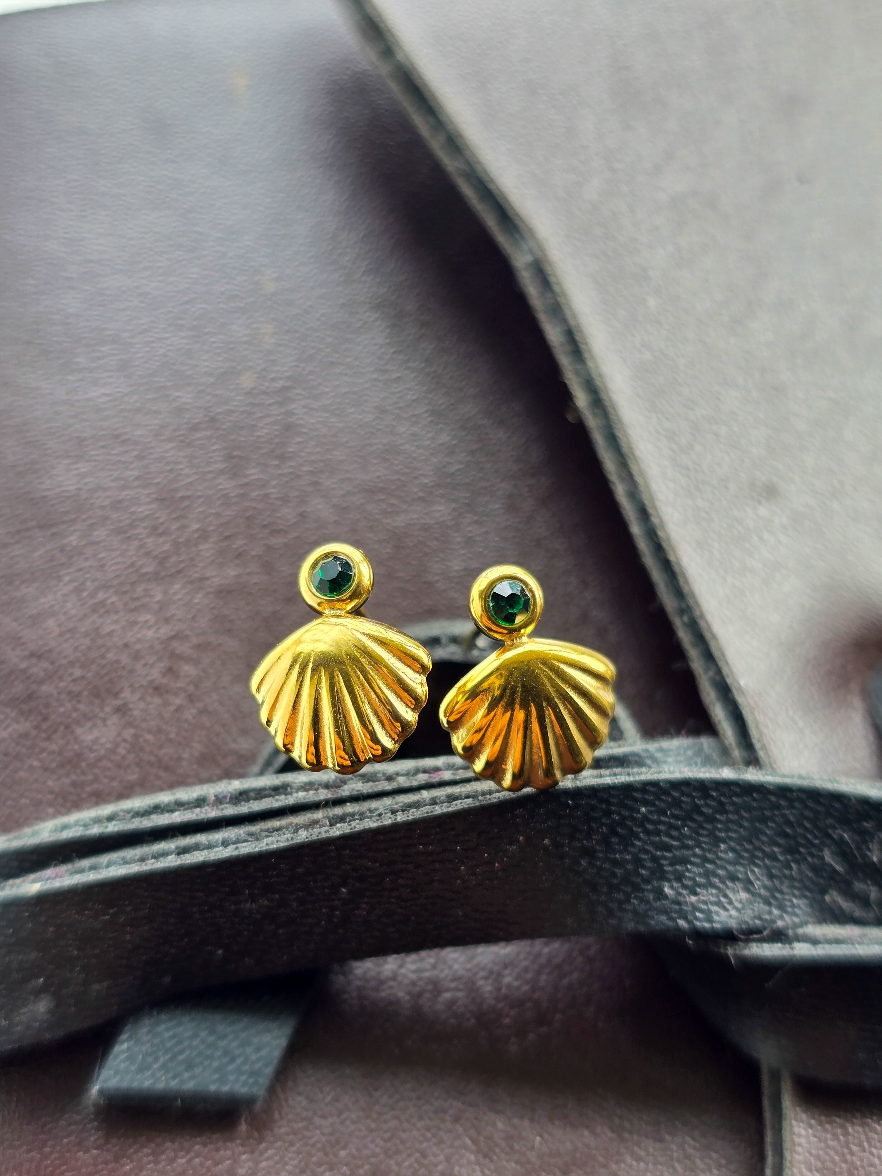 Seashell Stud Earring with Green Stone
